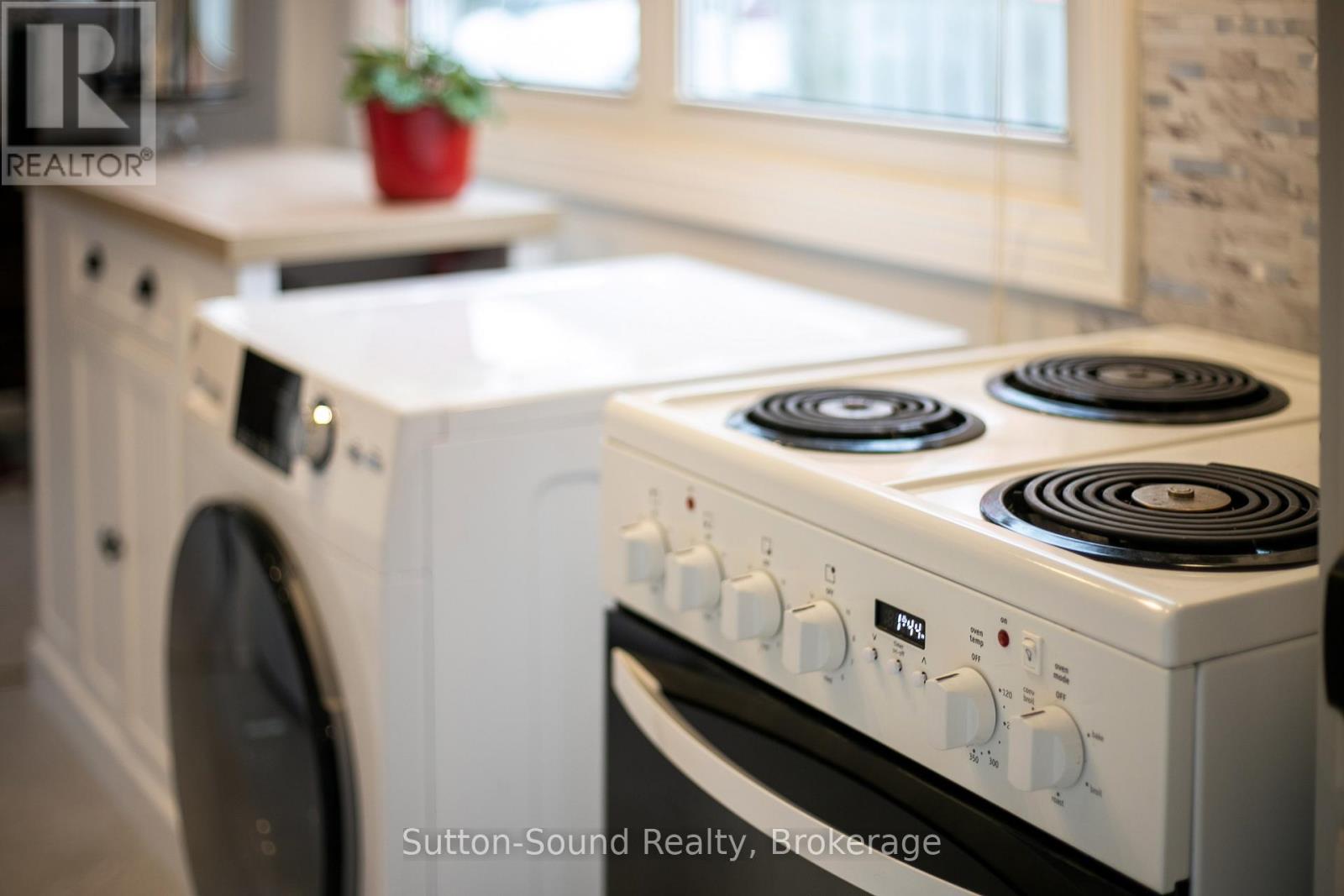 785 7th Street E, Owen Sound, Ontario  N4K 1J8 - Photo 13 - X12942626