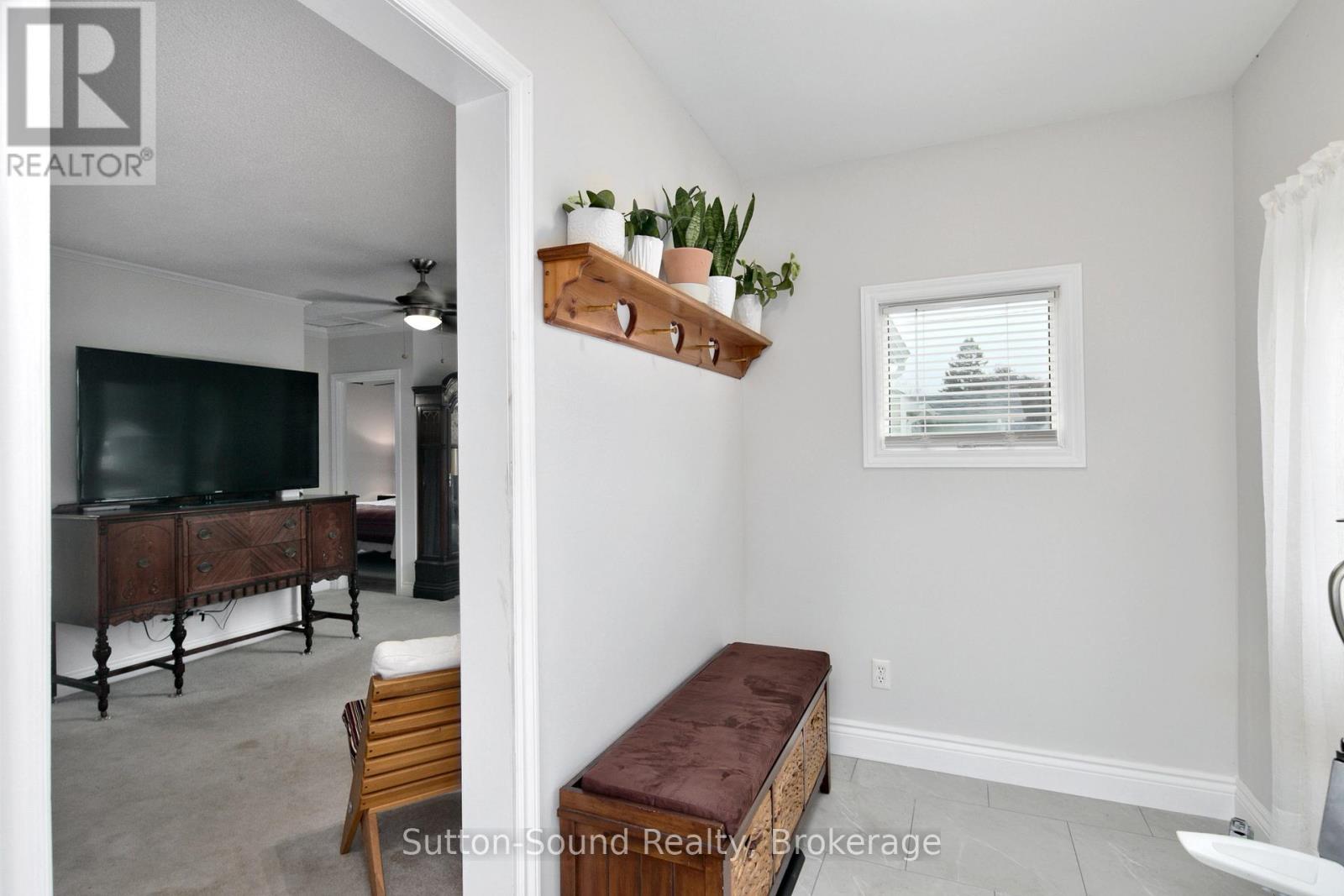 785 7th Street E, Owen Sound, Ontario  N4K 1J8 - Photo 5 - X12942626