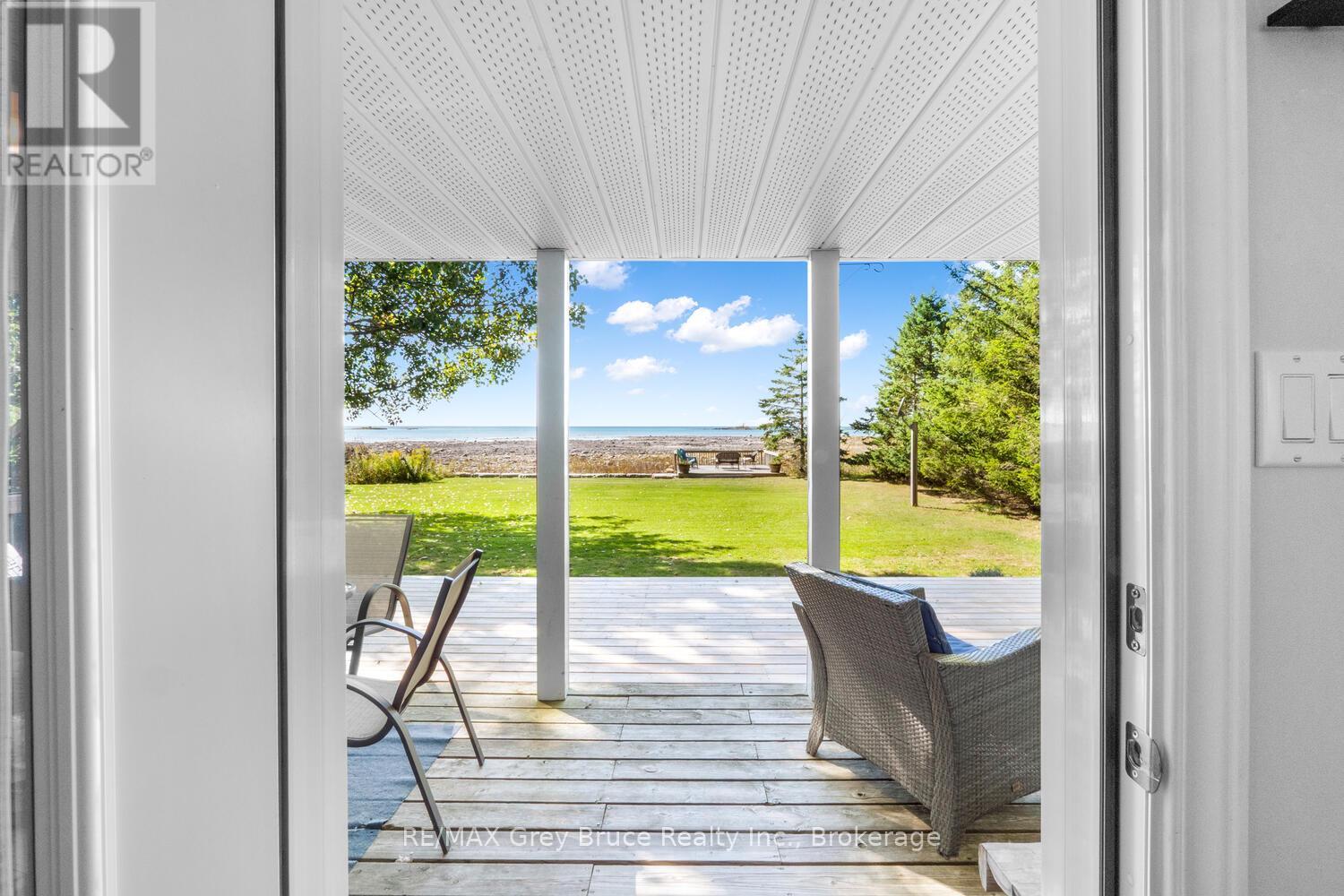 1208 Sunset Drive, South Bruce Peninsula, Ontario  N0H 2T0 - Photo 13 - X12942668