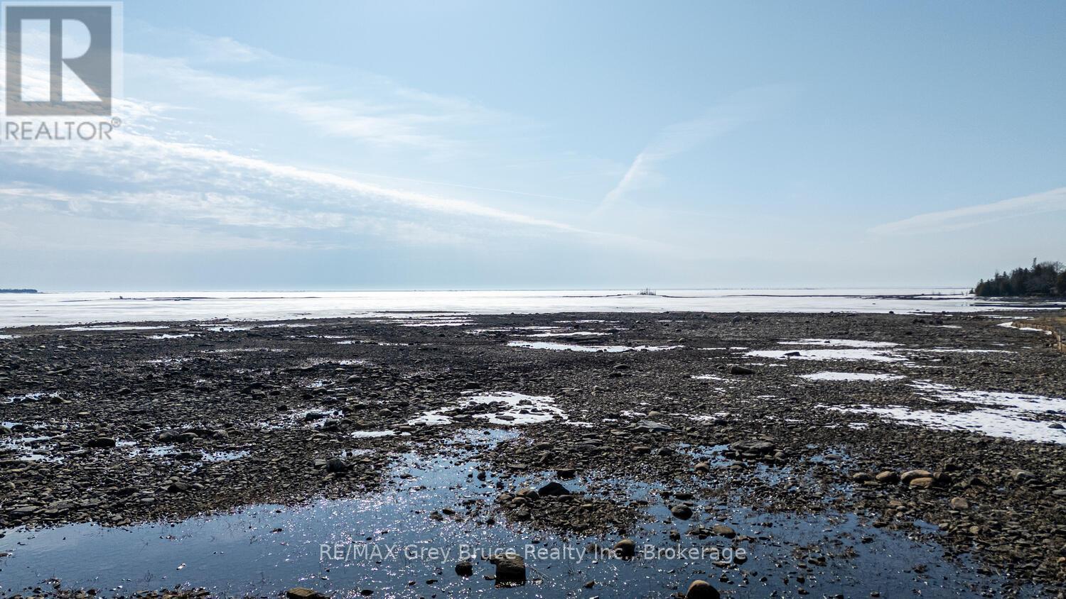 1208 Sunset Drive, South Bruce Peninsula, Ontario  N0H 2T0 - Photo 33 - X12942668