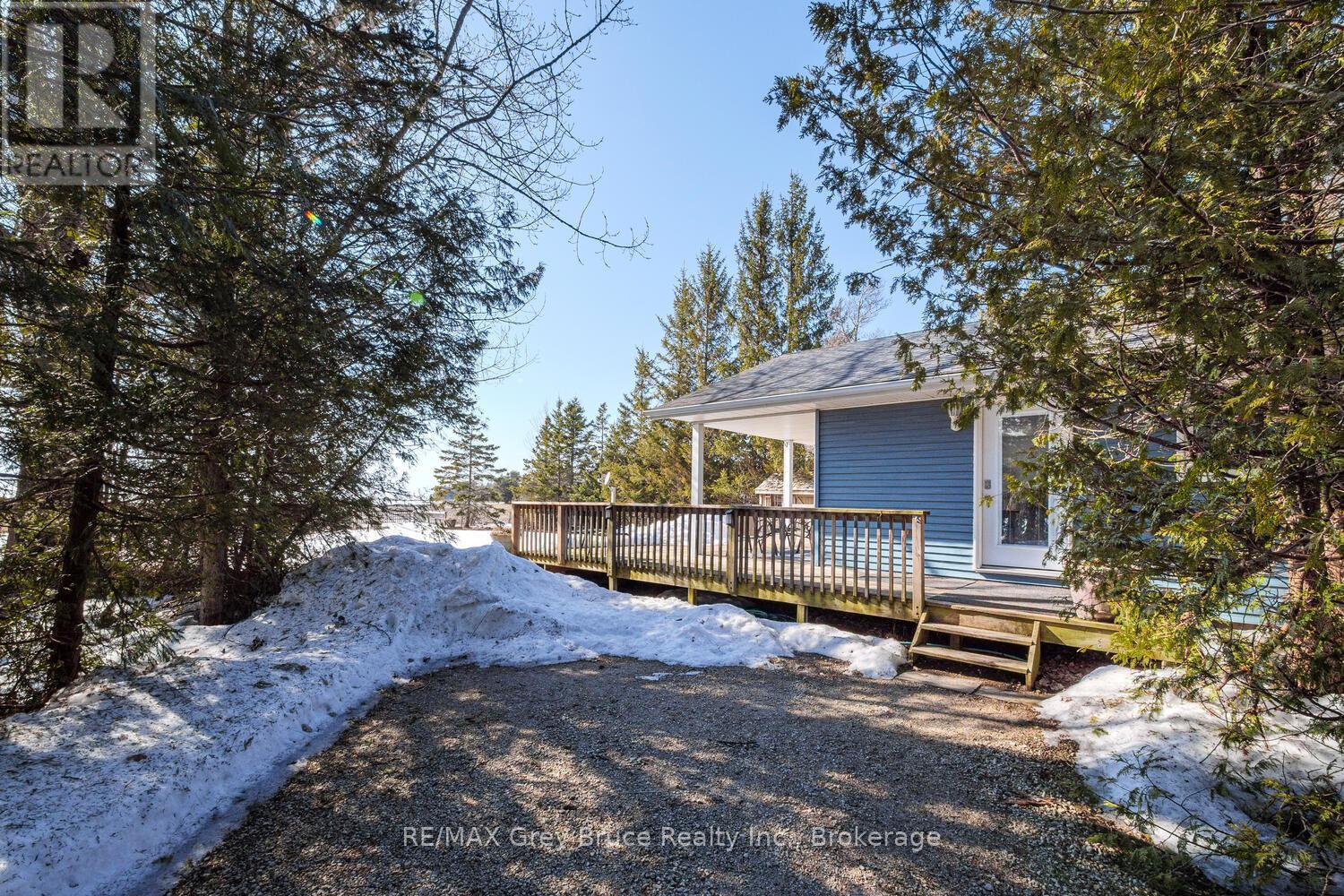 1208 Sunset Drive, South Bruce Peninsula, Ontario  N0H 2T0 - Photo 41 - X12942668