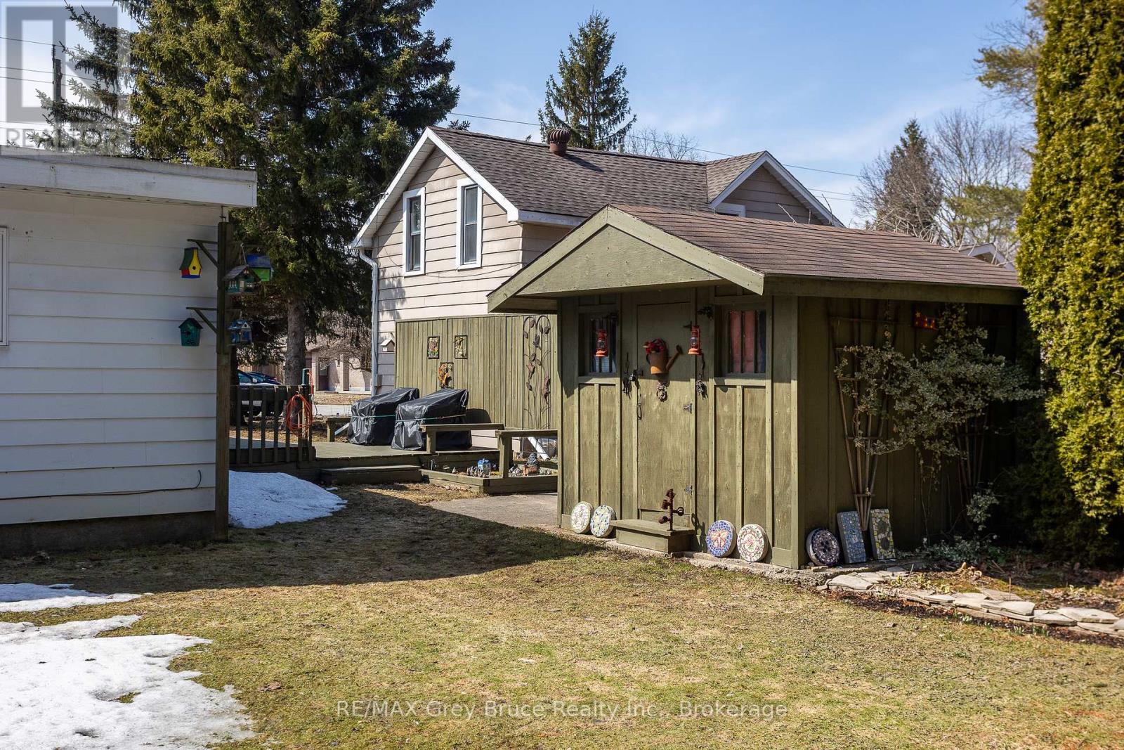 1075 6th Avenue W, Owen Sound, Ontario  N4K 5G8 - Photo 36 - X12942682