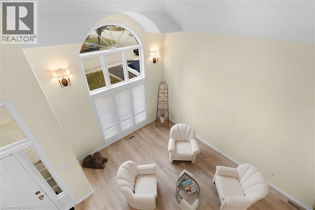 90 Westlawn Drive, Hamilton, Ontario  L9B 2K9 - Photo 7 - 40815085