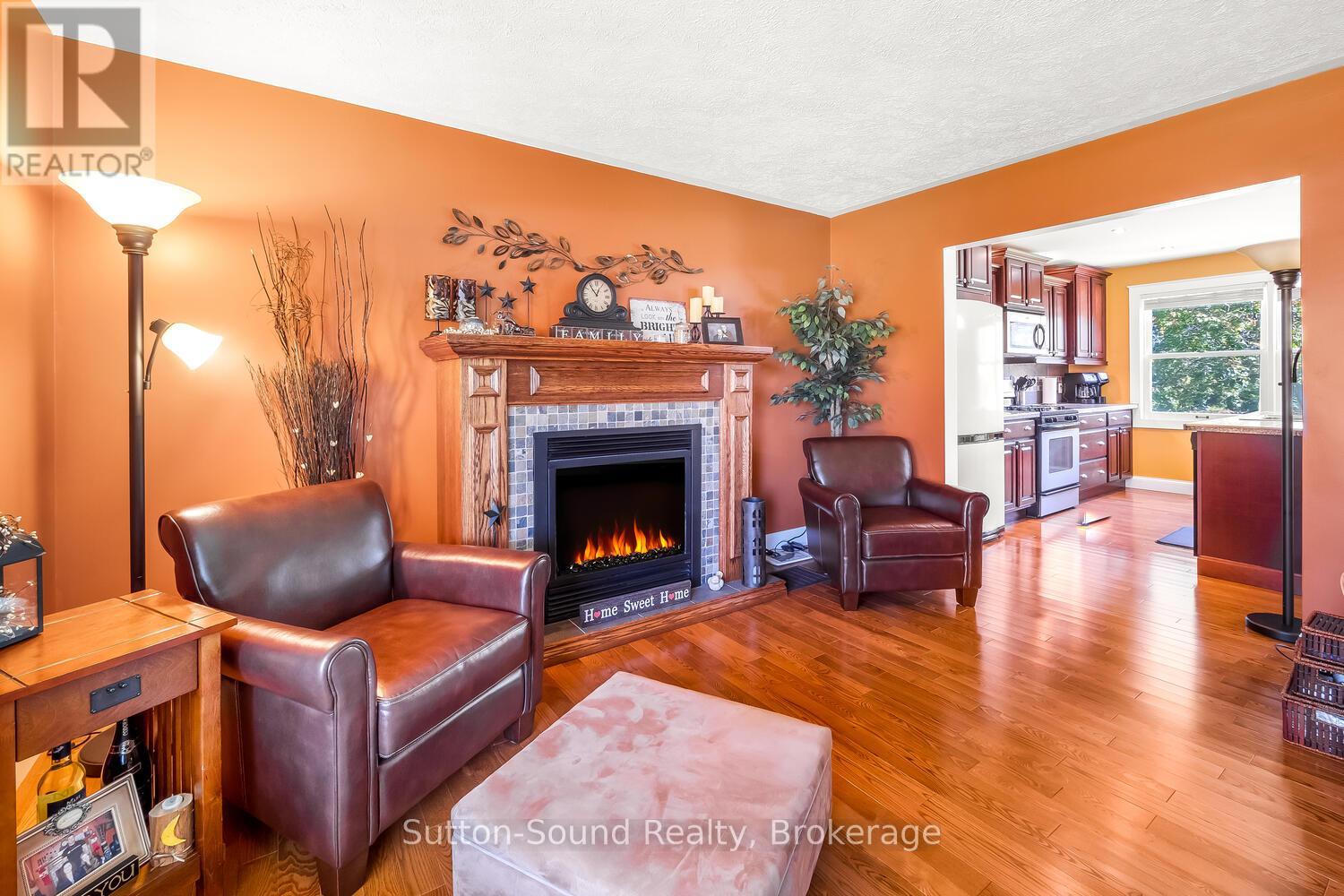 319 Gould Street, South Bruce Peninsula, Ontario  N0H 2T0 - Photo 12 - X12942796