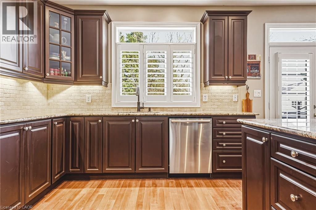 405 Valridge Drive, Ancaster, Ontario  L9G 0B2 - Photo 10 - 40816569