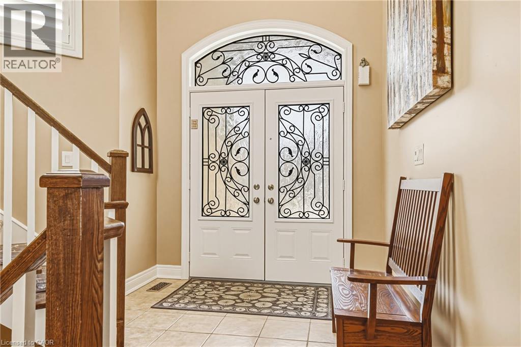 405 Valridge Drive, Ancaster, Ontario  L9G 0B2 - Photo 3 - 40816569