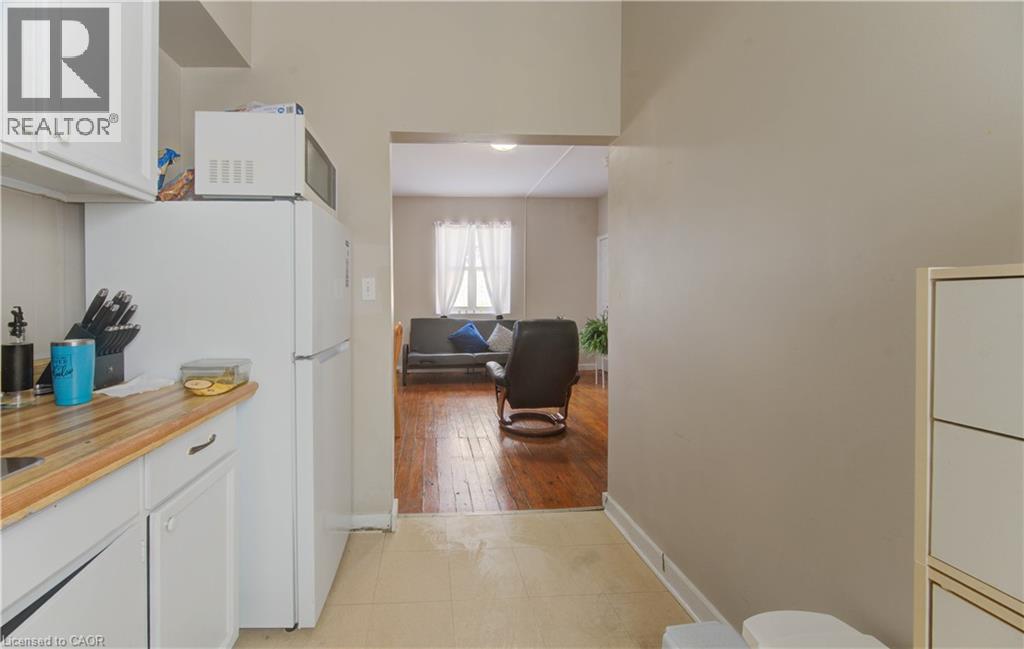 233 Lancaster Street E, Kitchener, Ontario  N2H 1N5 - Photo 13 - 40815911