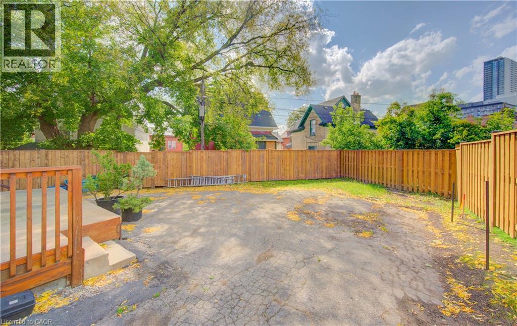 233 Lancaster Street E, Kitchener, Ontario  N2H 1N5 - Photo 32 - 40815911