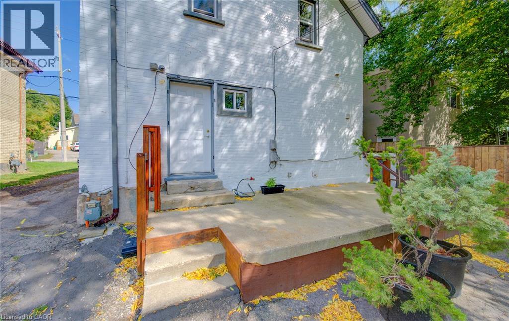 233 Lancaster Street E, Kitchener, Ontario  N2H 1N5 - Photo 9 - 40815911