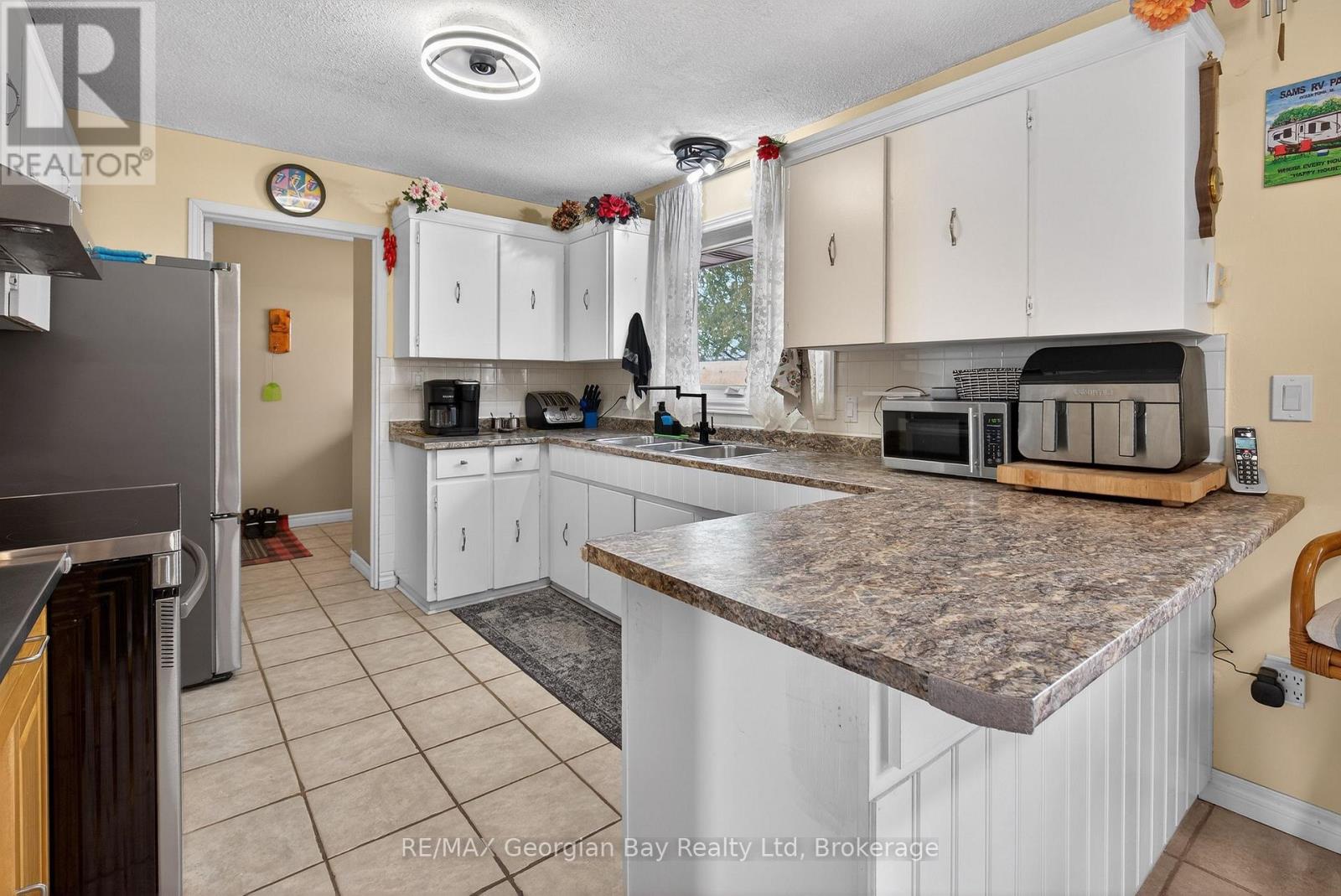 480 Broderick Street, Tay, Ontario  L0K 1R0 - Photo 10 - S12942832