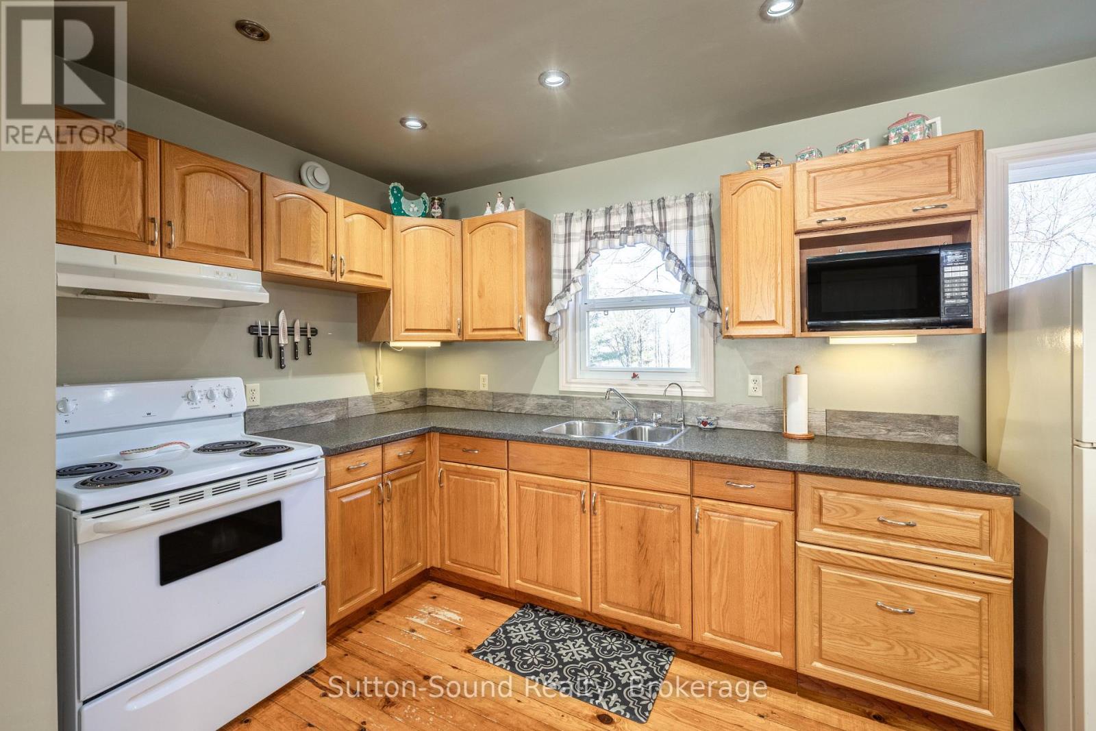 350222 Bayshore Road, Meaford, Ontario  N0H 1B0 - Photo 14 - X12942890