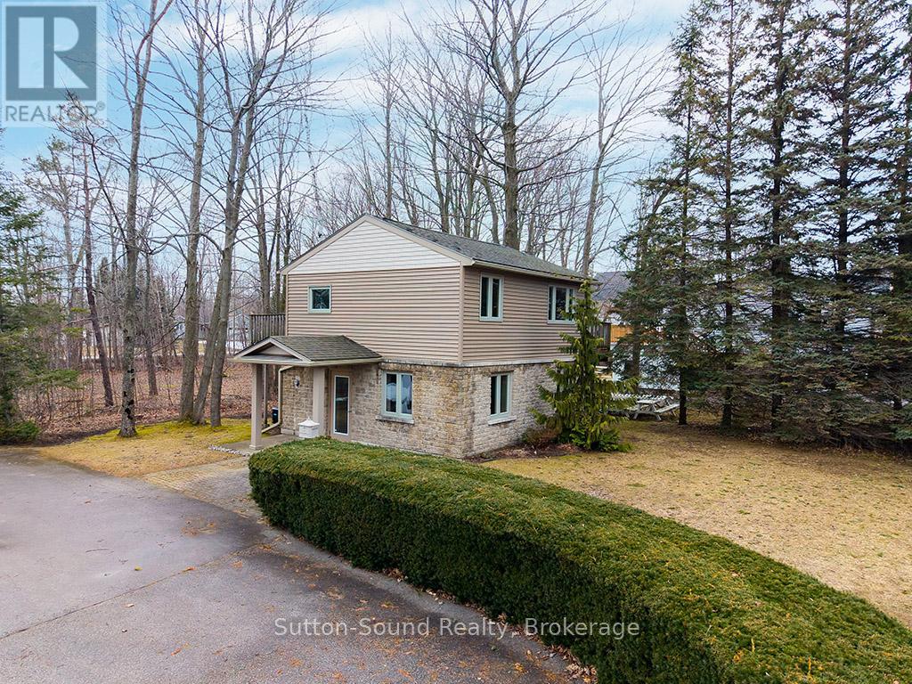 660 Main Street, South Bruce Peninsula, Ontario  N0H 2T0 - Photo 2 - X12942914