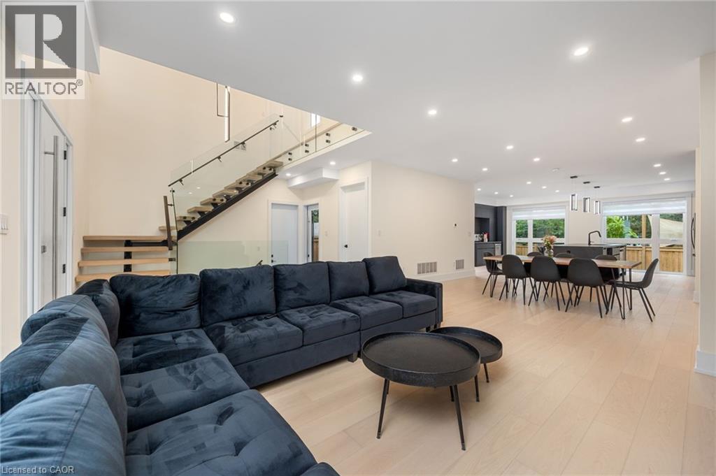 584 Walkers Line, Burlington, Ontario  L7N 2E5 - Photo 10 - 40816769