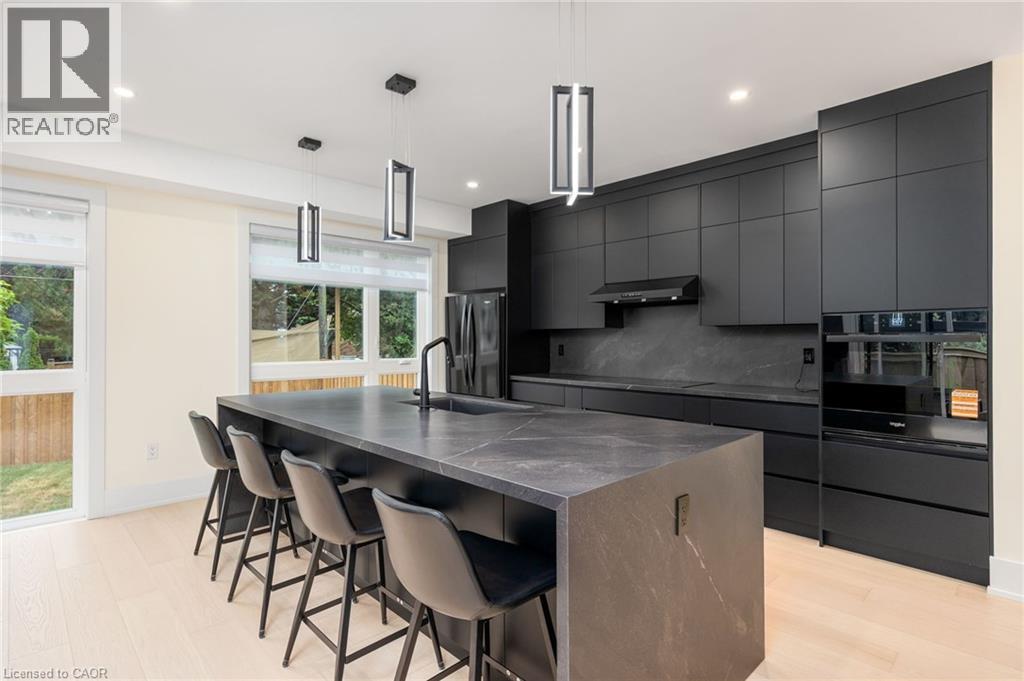 584 Walkers Line, Burlington, Ontario  L7N 2E5 - Photo 12 - 40816769