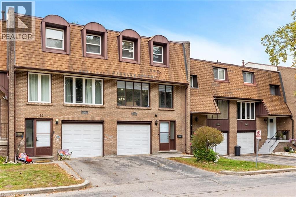 49 CEDARWOODS Crescent Unit# 48, Kitchener, Ontario