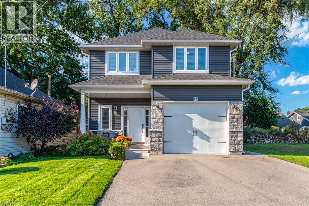 13 CLARE Avenue, Hamilton, Ontario