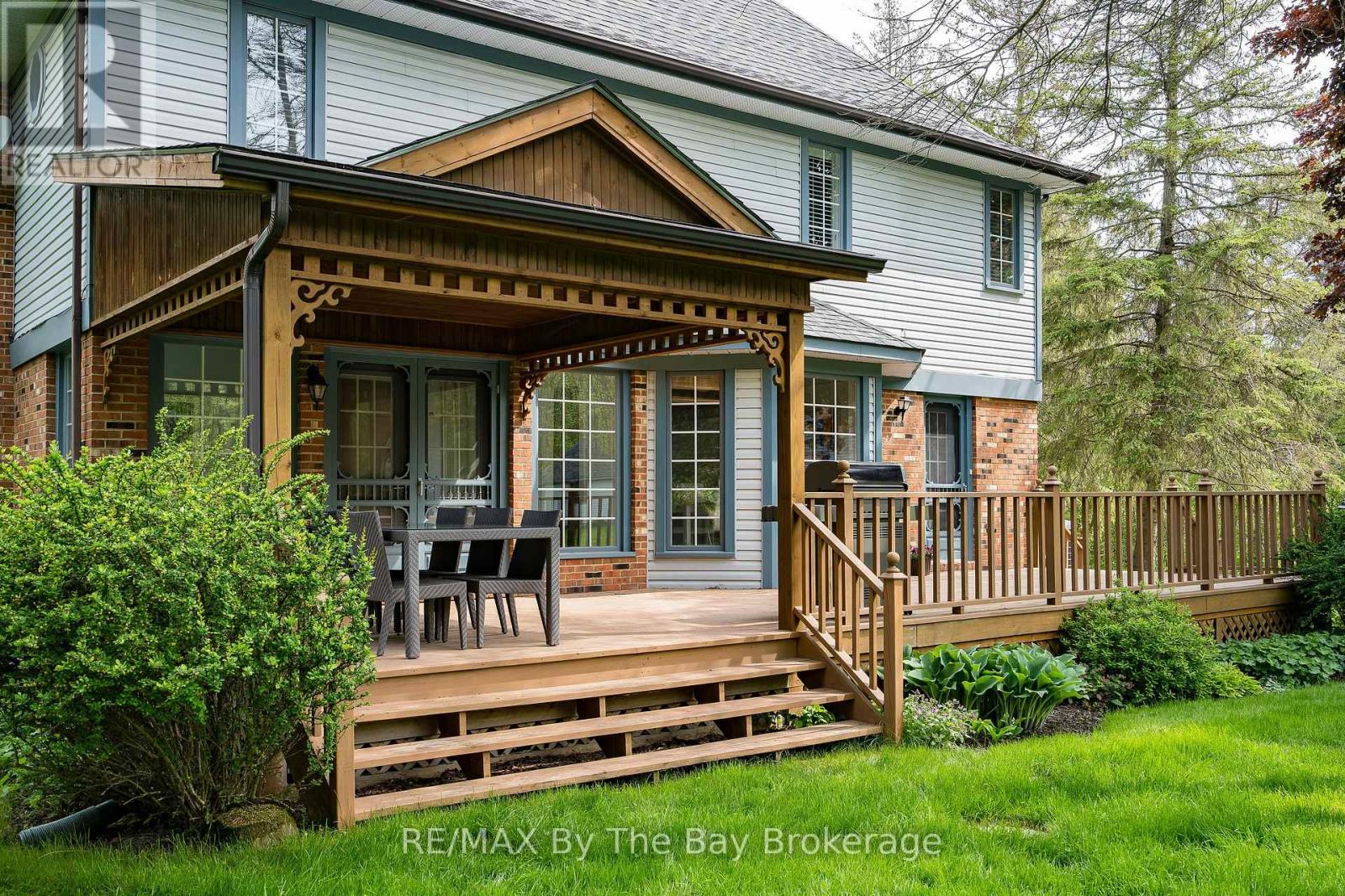 9 Purple Hill Lane, Clearview, Ontario  L0M 1G0 - Photo 17 - S12943104