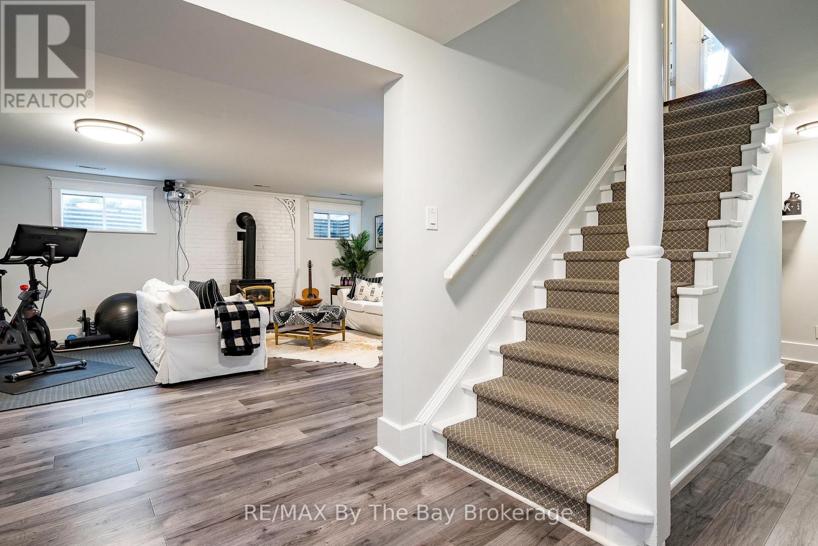 9 Purple Hill Lane, Clearview, Ontario  L0M 1G0 - Photo 40 - S12943104