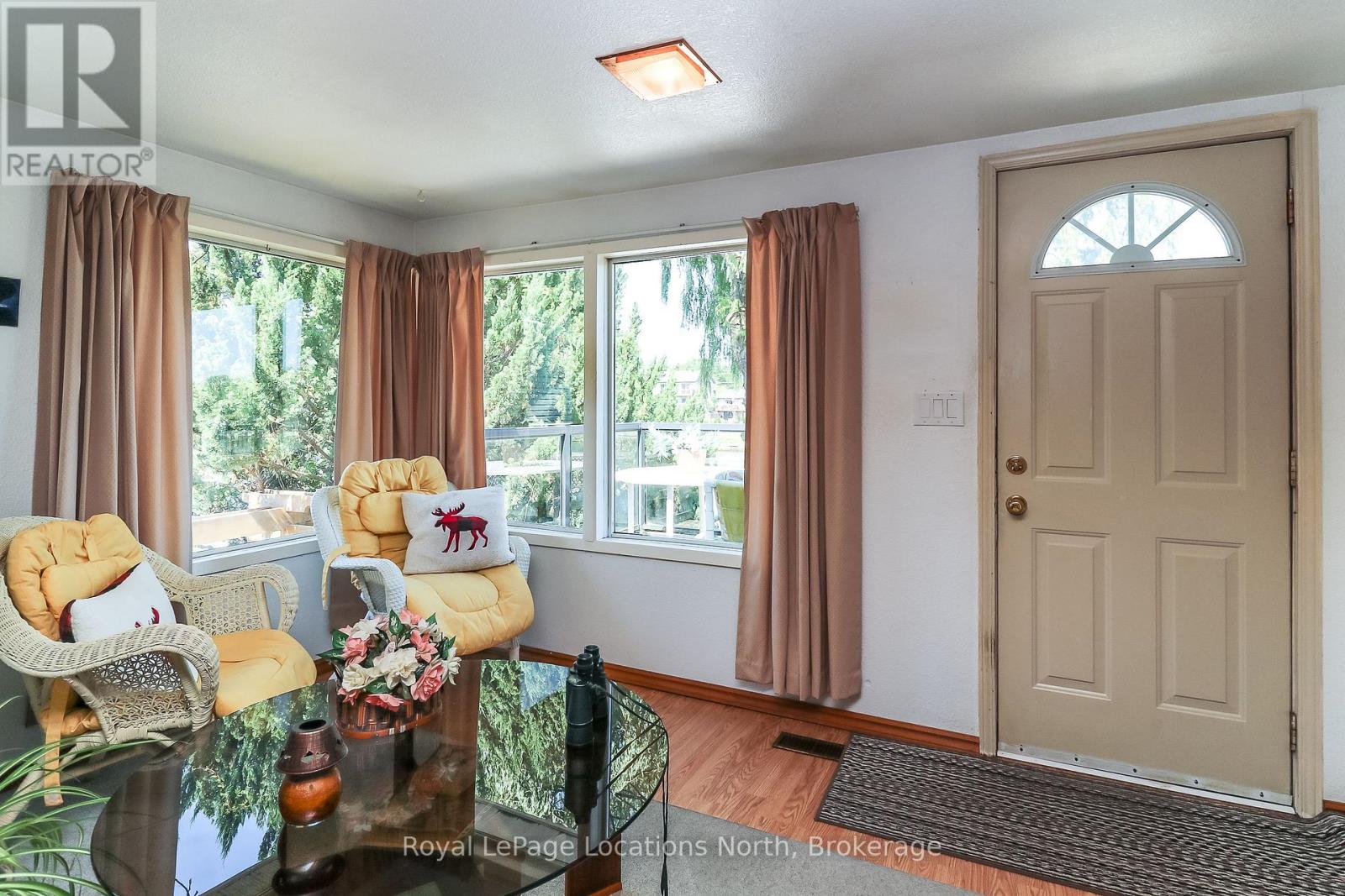 1320 River Road W, Wasaga Beach, Ontario  L9Z 2W6 - Photo 12 - S12943116