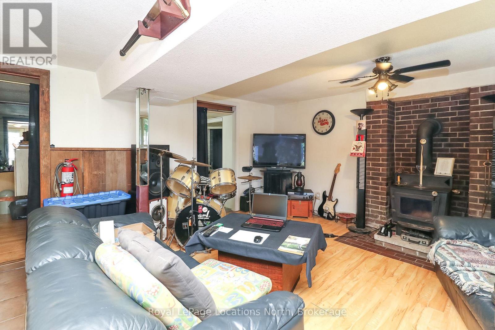 1320 River Road W, Wasaga Beach, Ontario  L9Z 2W6 - Photo 16 - S12943116