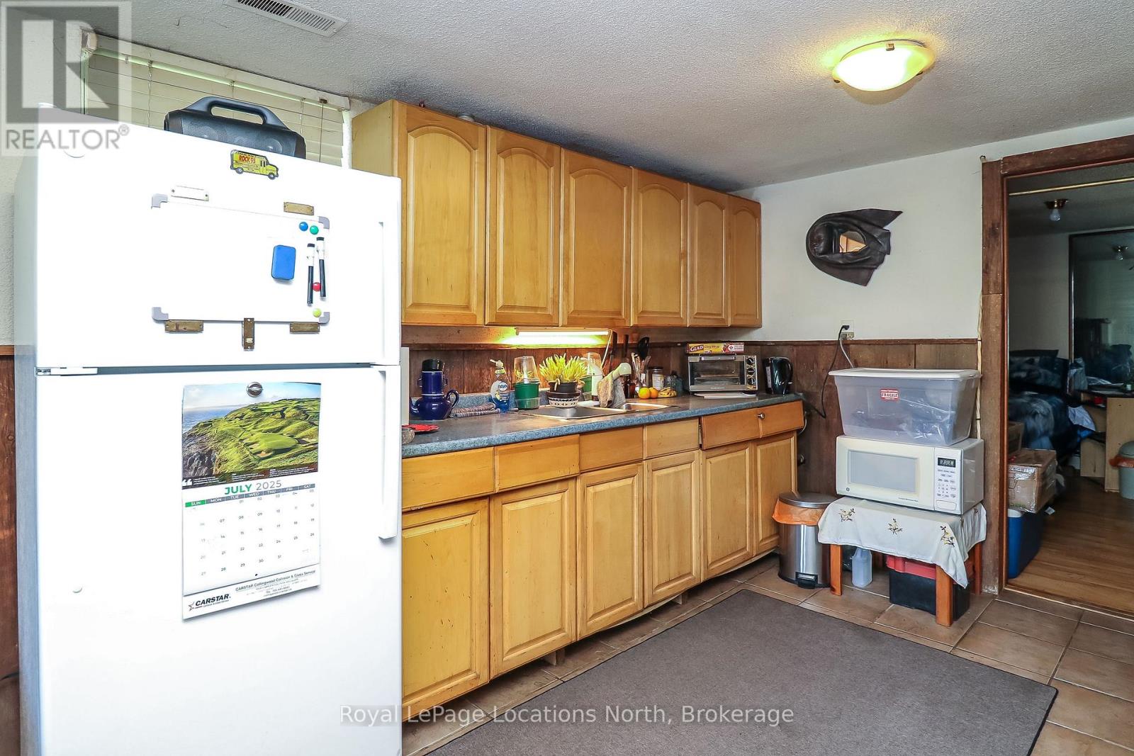 1320 River Road W, Wasaga Beach, Ontario  L9Z 2W6 - Photo 18 - S12943116