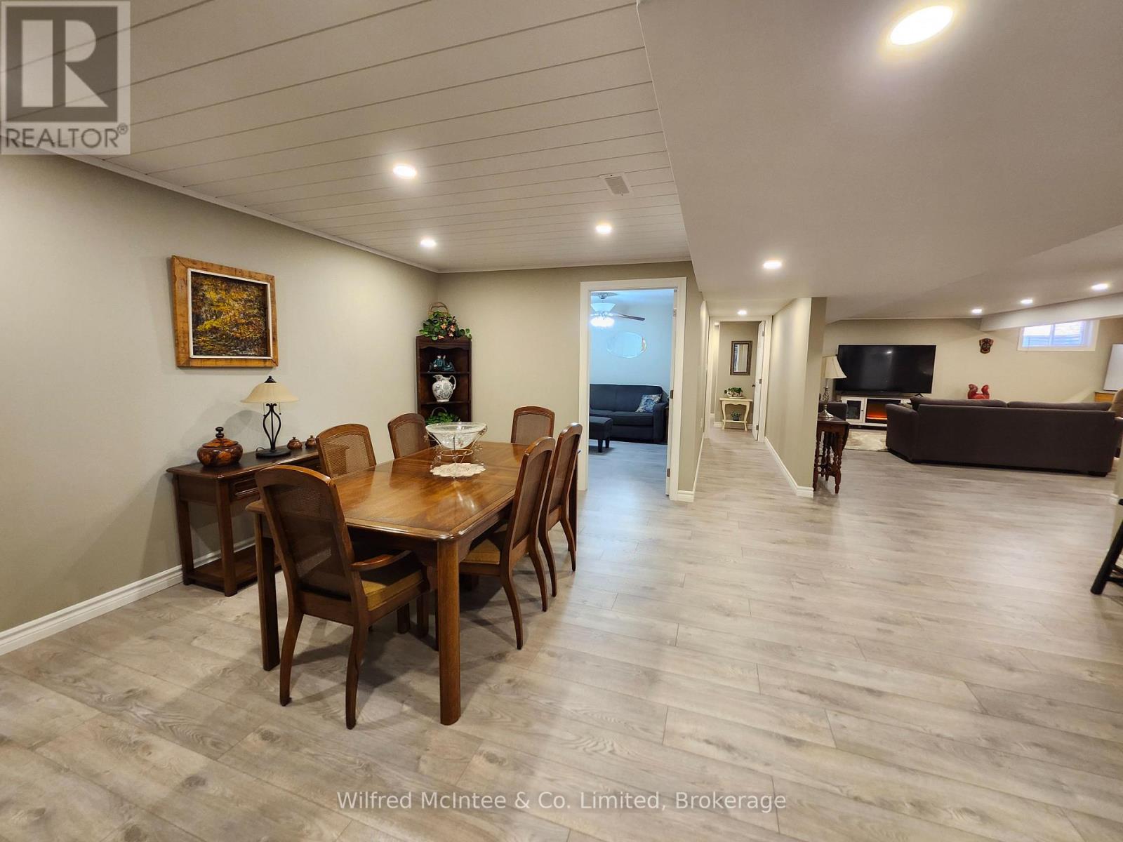 230 4th Street Crescent, Hanover, Ontario  N4N 3S2 - Photo 23 - X12943066