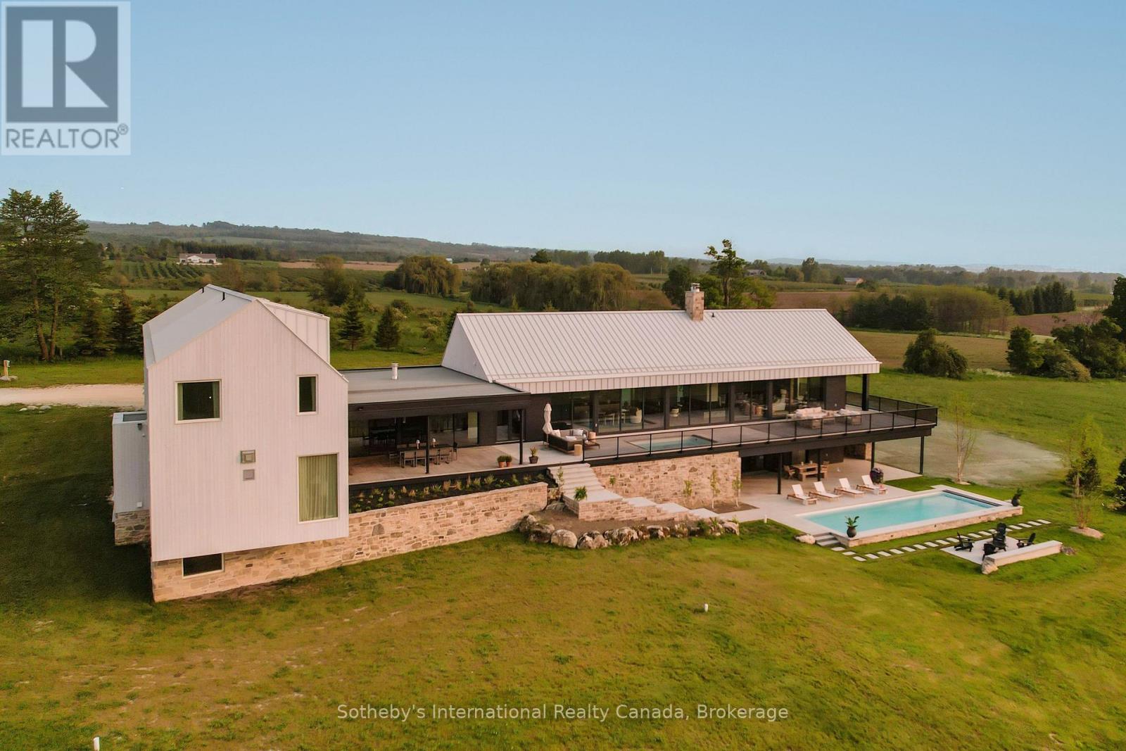 516450 7th Line, Blue Mountains, Ontario  N0H 1J0 - Photo 2 - X12943098