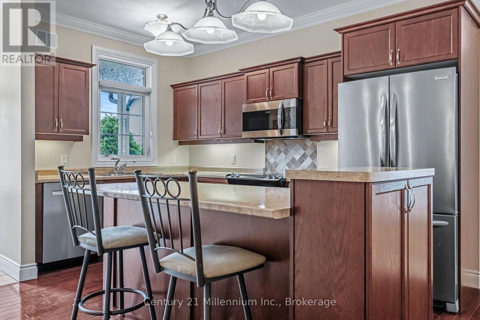 7 - 190 Morpeth Street, Saugeen Shores, Ontario  N0H 2L0 - Photo 8 - X12943214