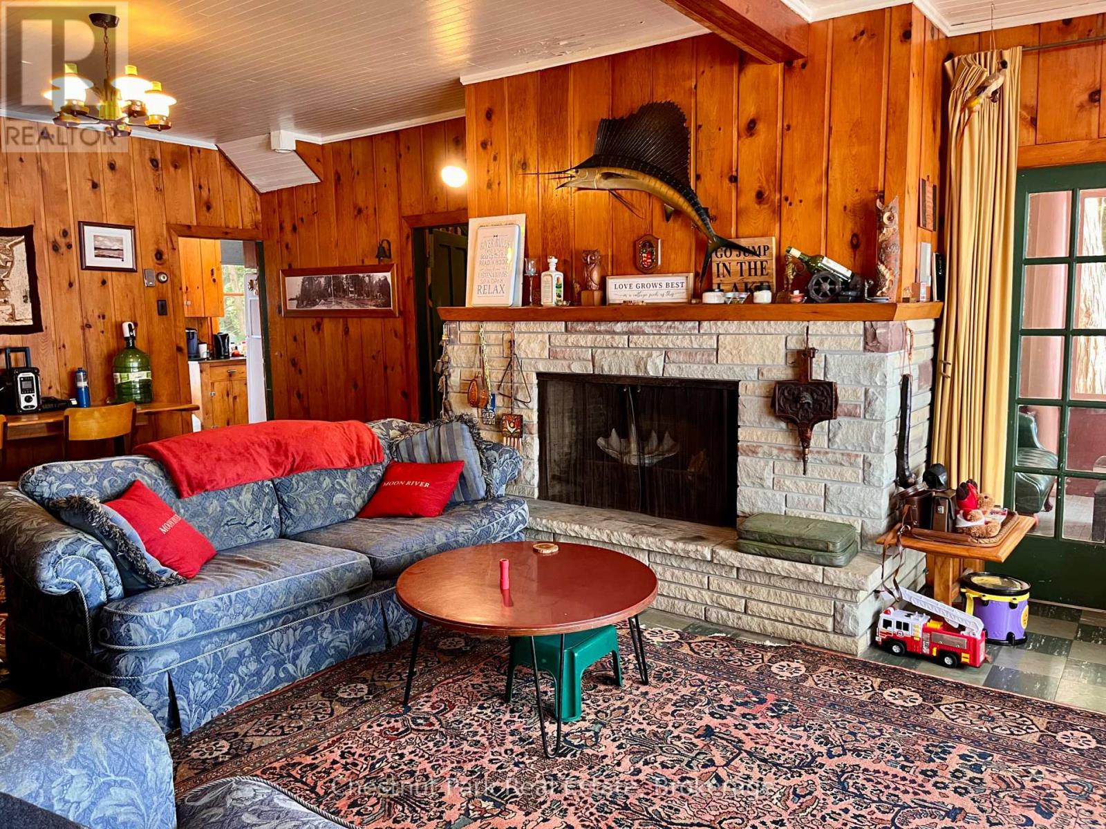 1119 Trafalgar Bay Road W, Muskoka Lakes, Ontario  P0C 1A0 - Photo 10 - X12943236