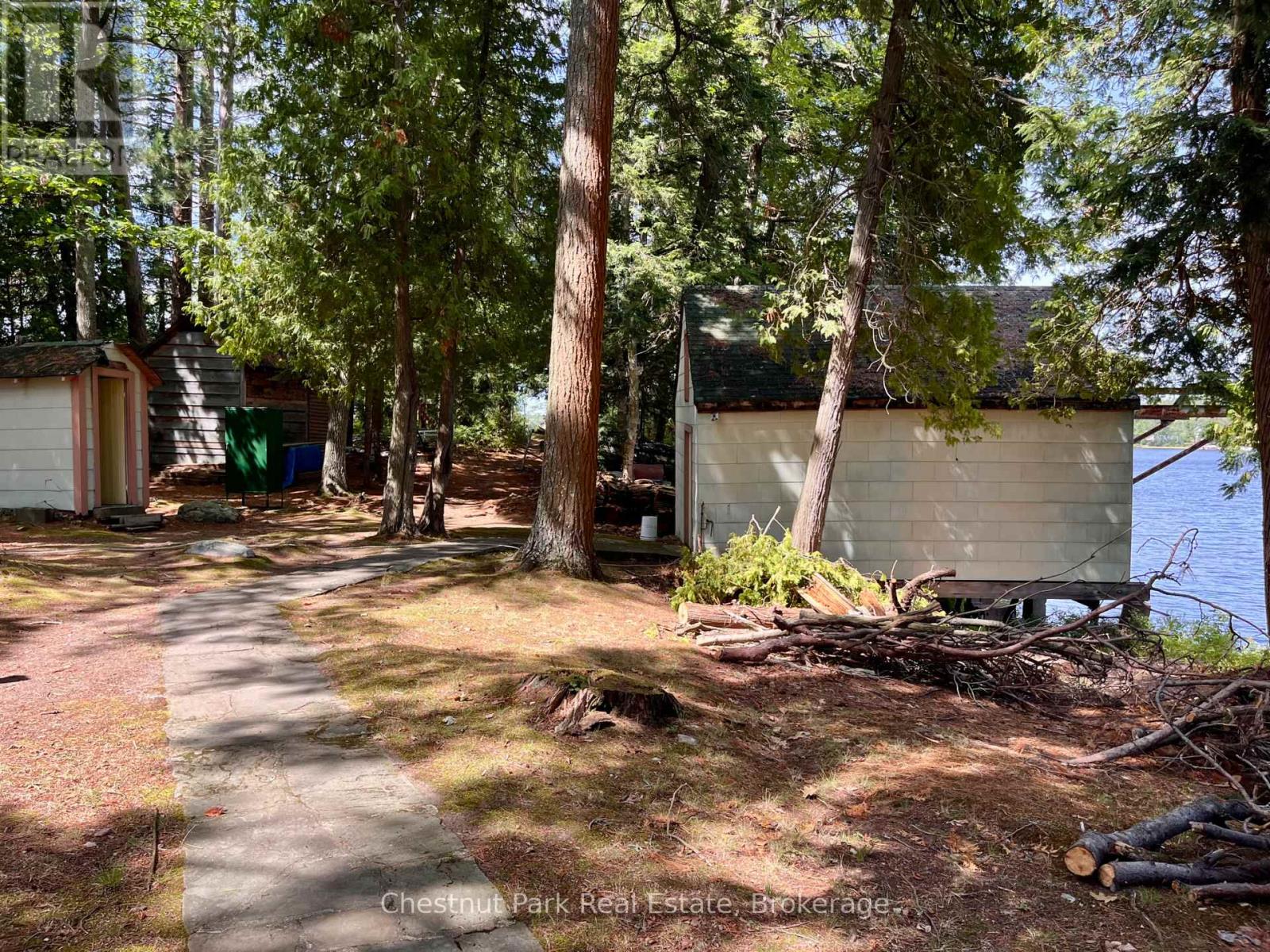 1119 Trafalgar Bay Road W, Muskoka Lakes, Ontario  P0C 1A0 - Photo 16 - X12943236