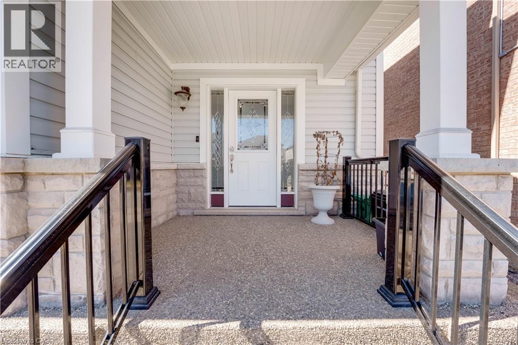 334 Apple Hill Crescent, Kitchener, Ontario  N2R 0E5 - Photo 3 - 40813336