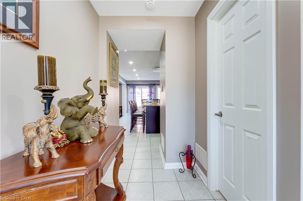 334 Apple Hill Crescent, Kitchener, Ontario  N2R 0E5 - Photo 4 - 40813336