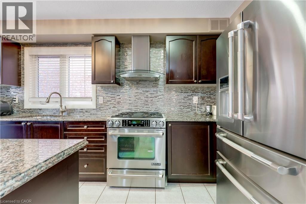 334 Apple Hill Crescent, Kitchener, Ontario  N2R 0E5 - Photo 8 - 40813336