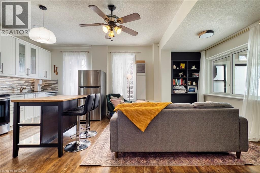 29 Andrew Street, Kitchener, Ontario  N2H 5R1 - Photo 8 - 40810532