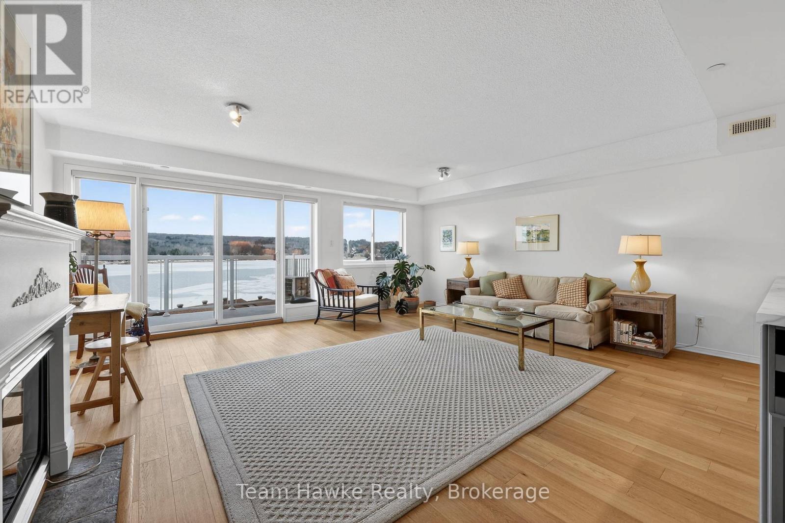 Ph4 - 4 Beck Boulevard, Penetanguishene, Ontario  L9M 2H3 - Photo 23 - S12943812