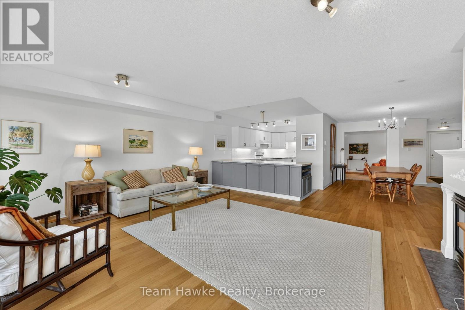 Ph4 - 4 Beck Boulevard, Penetanguishene, Ontario  L9M 2H3 - Photo 26 - S12943812