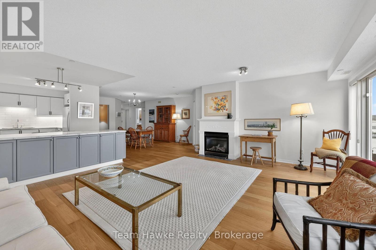 Ph4 - 4 Beck Boulevard, Penetanguishene, Ontario  L9M 2H3 - Photo 27 - S12943812