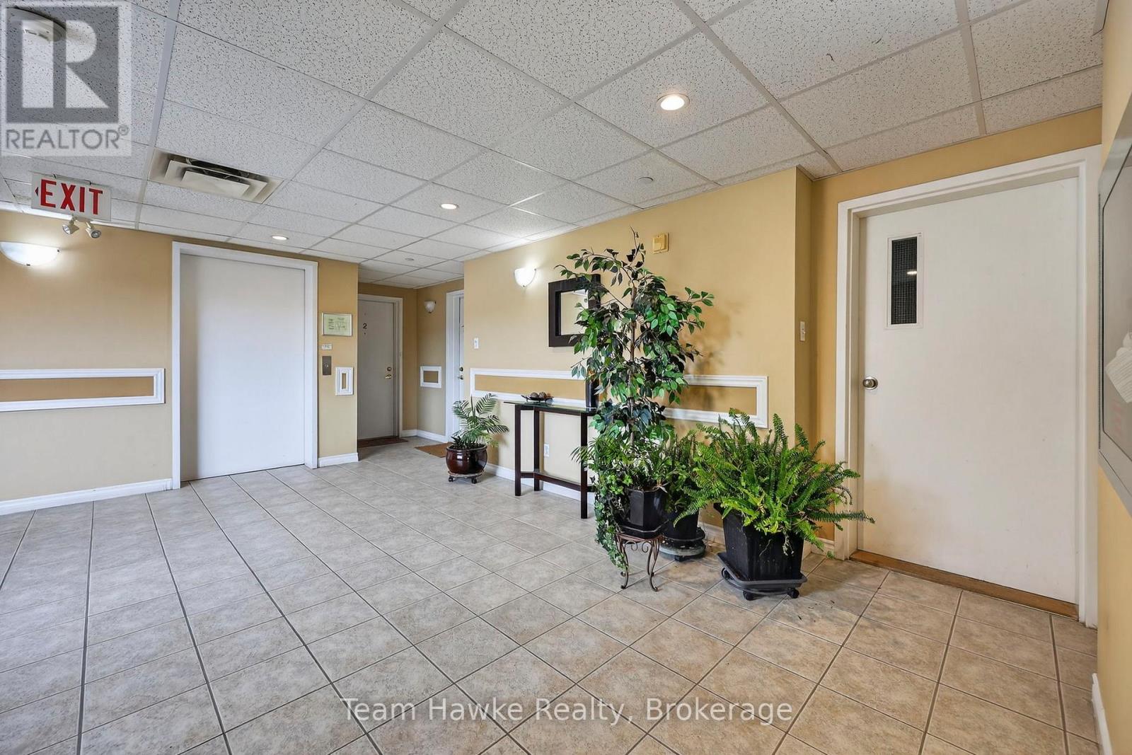 Ph4 - 4 Beck Boulevard, Penetanguishene, Ontario  L9M 2H3 - Photo 8 - S12943812