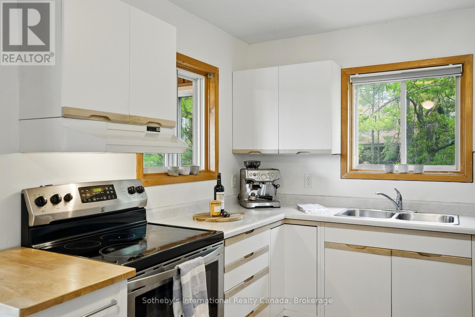 5760 Kahshe Lake, Gravenhurst, Ontario  P0E 1G0 - Photo 21 - X12943376