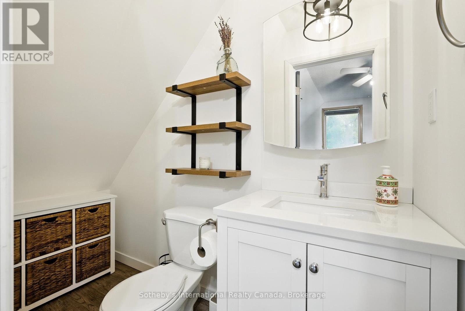 5760 Kahshe Lake, Gravenhurst, Ontario  P0E 1G0 - Photo 31 - X12943376