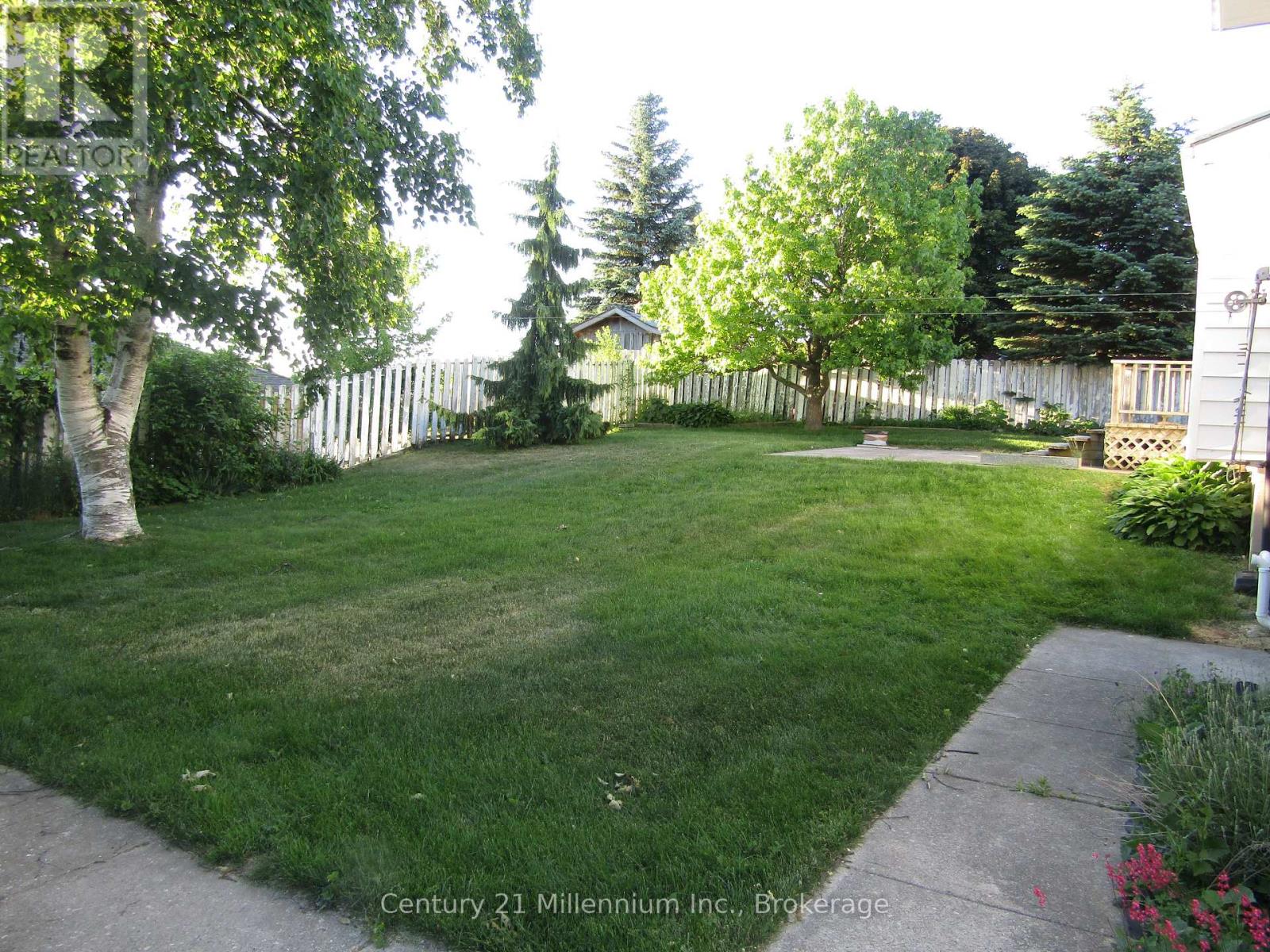 2 - 368 Princes Street S, Kincardine, Ontario  N2Z 2T6 - Photo 3 - X12943410