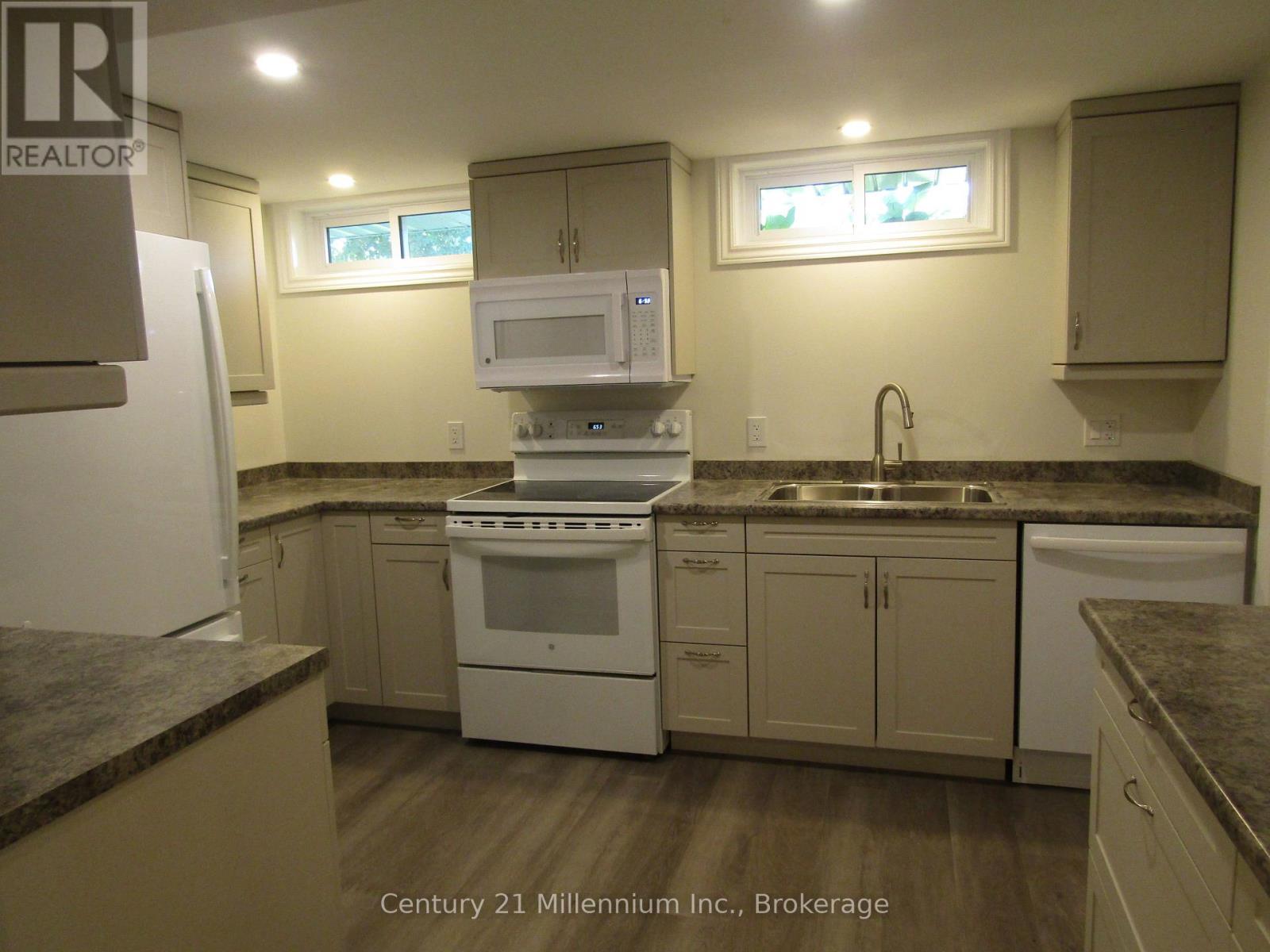 2 - 368 Princes Street S, Kincardine, Ontario  N2Z 2T6 - Photo 4 - X12943410