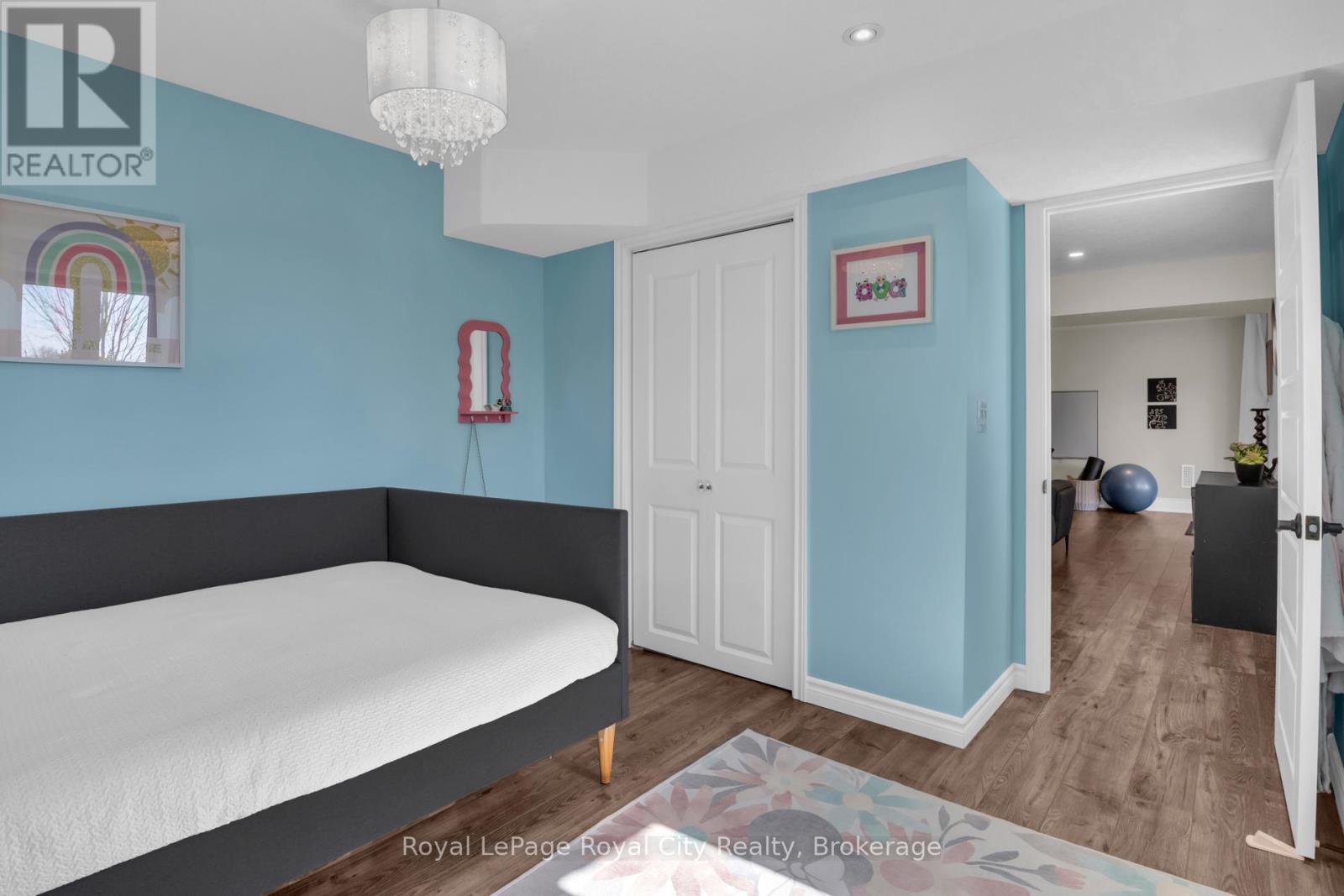 58 Aberfoyle Mill Crescent, Puslinch, Ontario  N0B 2J0 - Photo 25 - X12943594