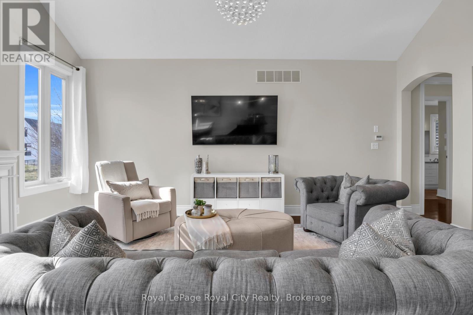 58 Aberfoyle Mill Crescent, Puslinch, Ontario  N0B 2J0 - Photo 7 - X12943594