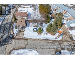 60 WEST ROAD W, Huntsville, Ontario