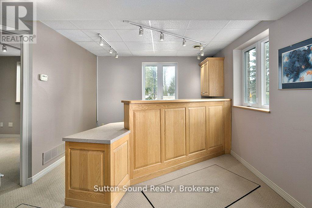 660 Main Street, South Bruce Peninsula, Ontario  N0H 2T0 - Photo 13 - X12943646