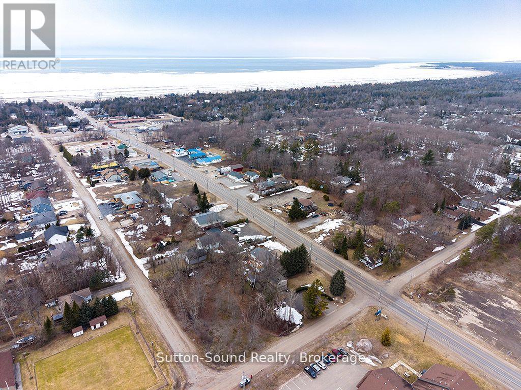 660 Main Street, South Bruce Peninsula, Ontario  N0H 2T0 - Photo 2 - X12943646