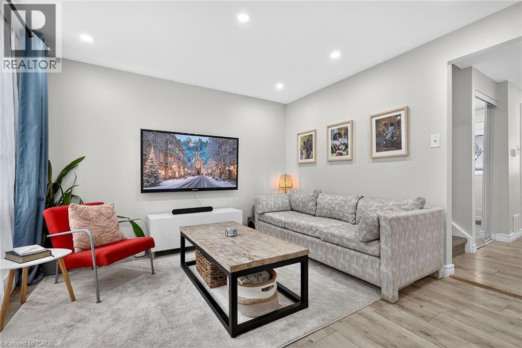 25 Britten Close Unit# B63, Hamilton, Ontario  L9C 4J8 - Photo 7 - 40816811