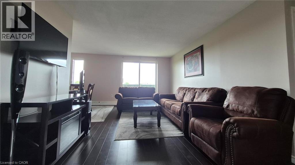 279 Chandler Drive Unit# 706, Kitchener, Ontario  N2E 1X6 - Photo 12 - 40816397