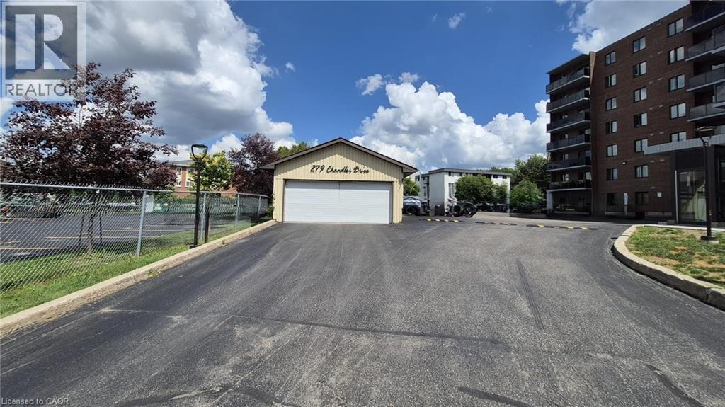 279 Chandler Drive Unit# 706, Kitchener, Ontario  N2E 1X6 - Photo 3 - 40816397